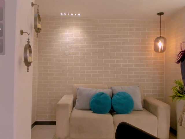LoiseHarper live cam on BongaCams