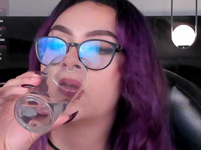 LoiseHarper live cam on BongaCams