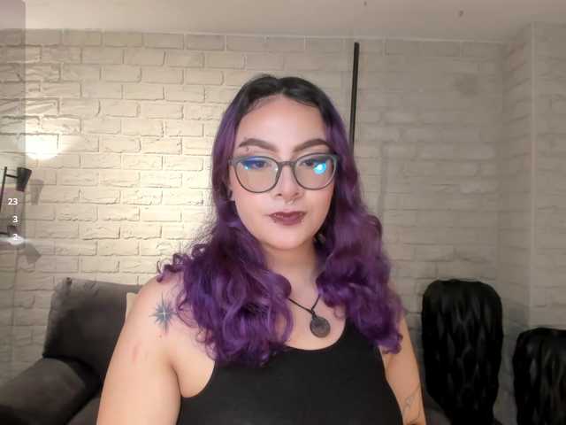 LoiseHarper live cam on BongaCams