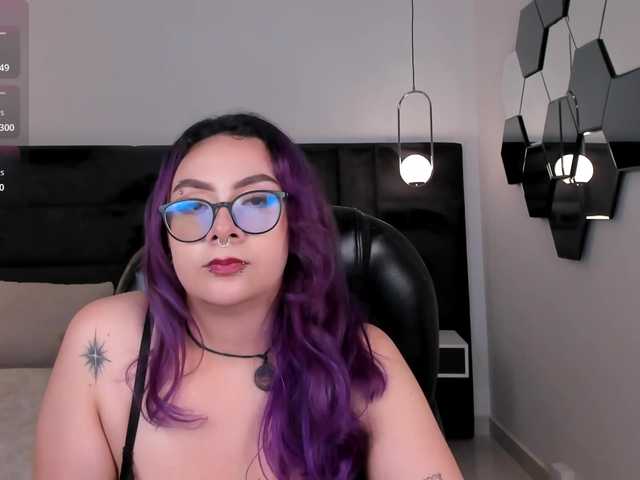 LoiseHarper live cam on BongaCams