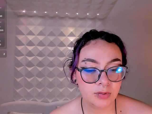 LoiseHarper live cam on BongaCams