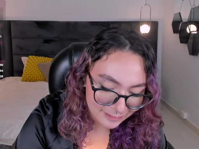 LoiseHarper live cam on BongaCams