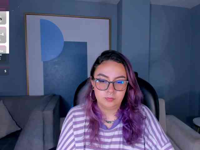 LoiseHarper webcam