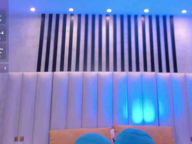 LoiseHarper webcam