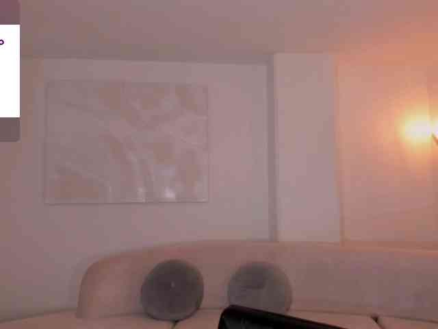 LoiseHarper webcam