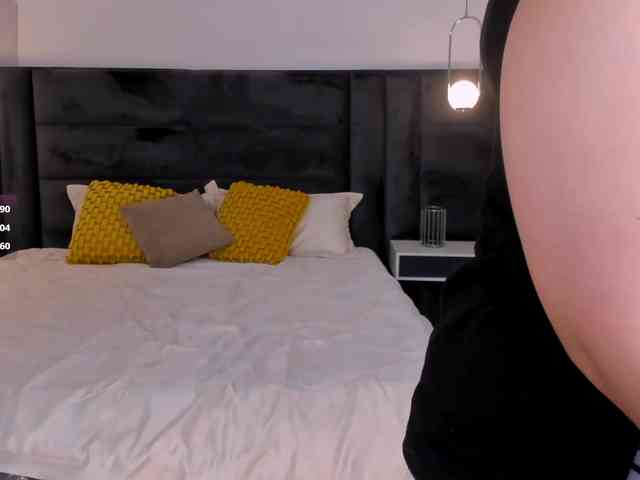 LoiseHarper webcam