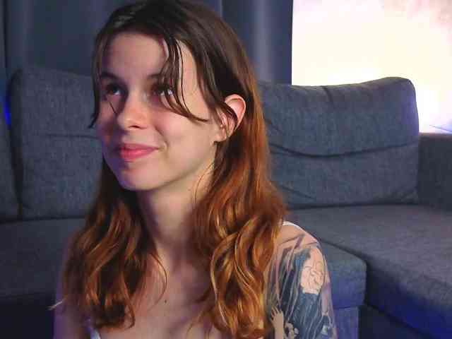 GirlNextDoorTV webcam