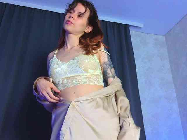 Model: GirlNextDoorTV