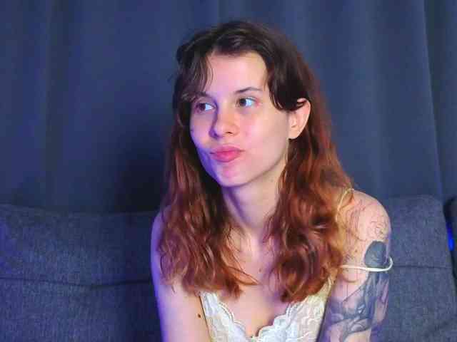 Model: GirlNextDoorTV