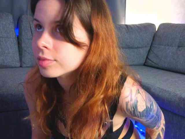 GirlNextDoorTV webcam