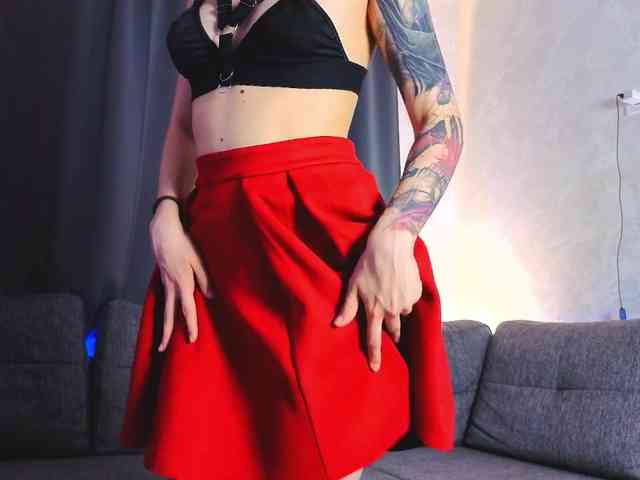 Model: GirlNextDoorTV