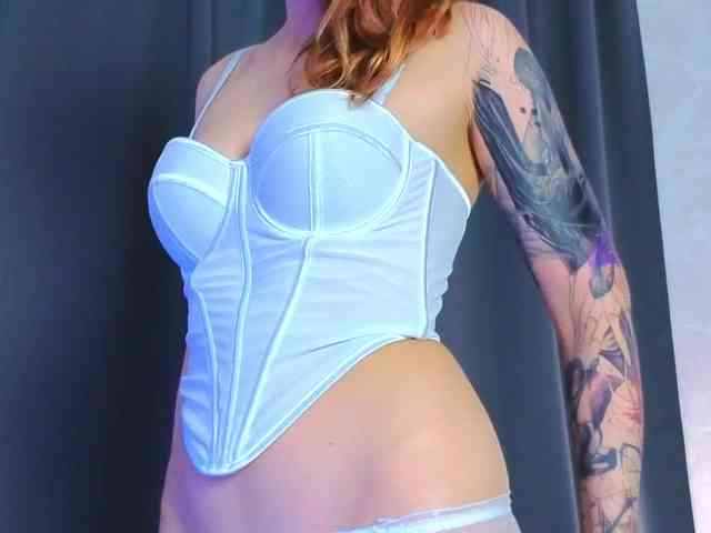 Model: GirlNextDoorTV
