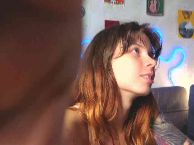 GirlNextDoorTV webcam