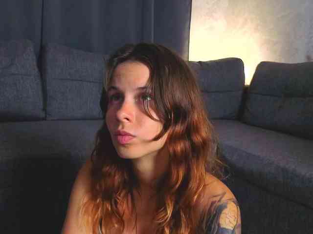 Model: GirlNextDoorTV