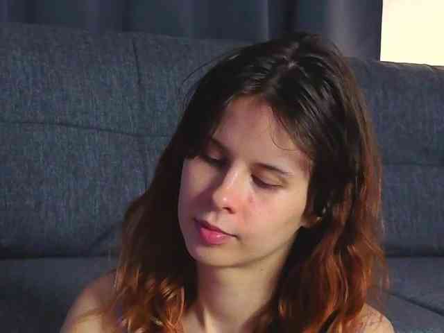 GirlNextDoorTV webcam