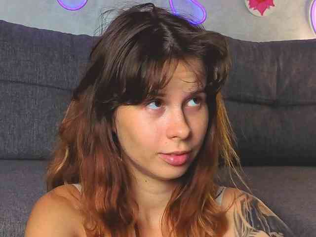 Model: GirlNextDoorTV