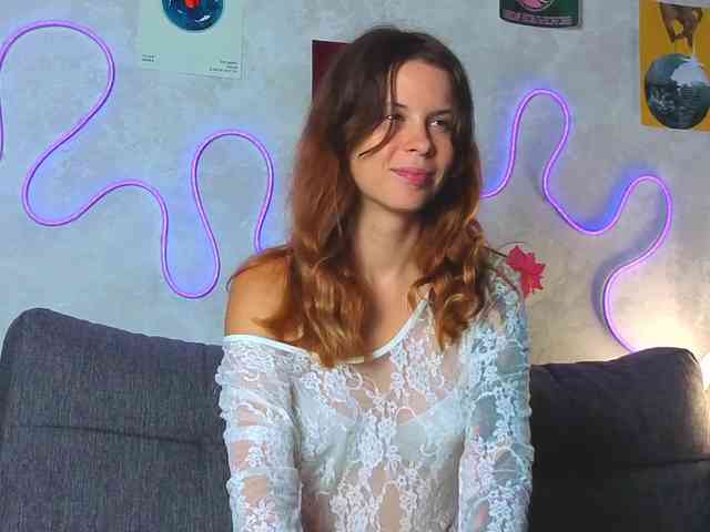 Model: GirlNextDoorTV