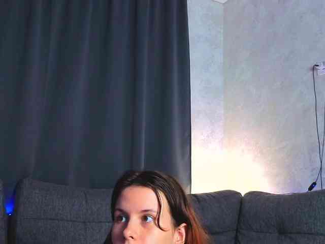 GirlNextDoorTV webcam