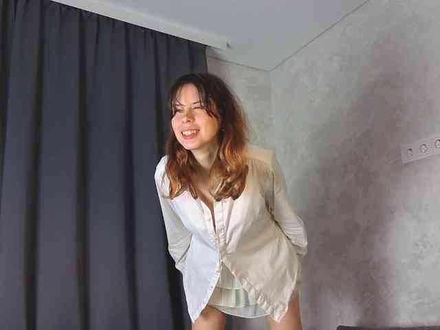 Model: GirlNextDoorTV