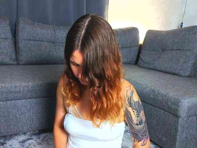 Model: GirlNextDoorTV