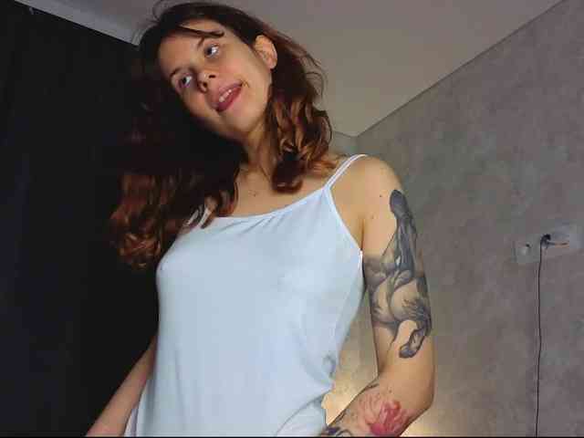 GirlNextDoorTV webcam