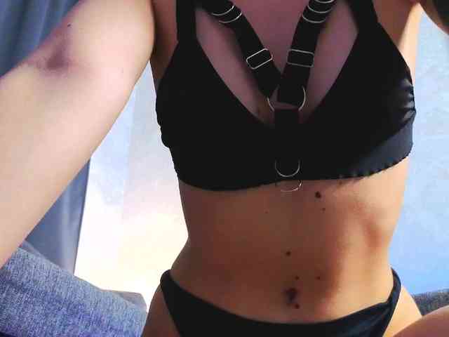 GirlNextDoorTV webcam