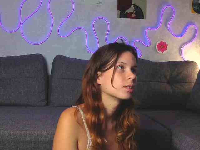 Model: GirlNextDoorTV
