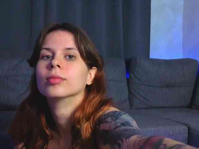 GirlNextDoorTV webcam