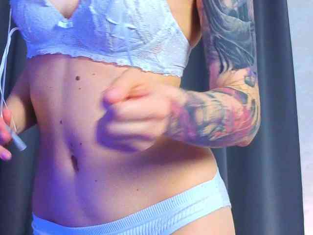 GirlNextDoorTV webcam
