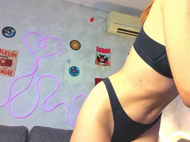 Model: GirlNextDoorTV