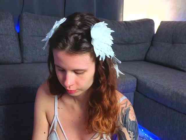 GirlNextDoorTV webcam