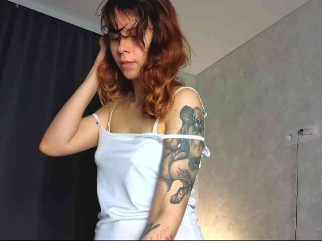 Model: GirlNextDoorTV