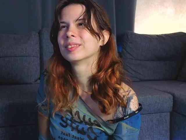 GirlNextDoorTV webcam