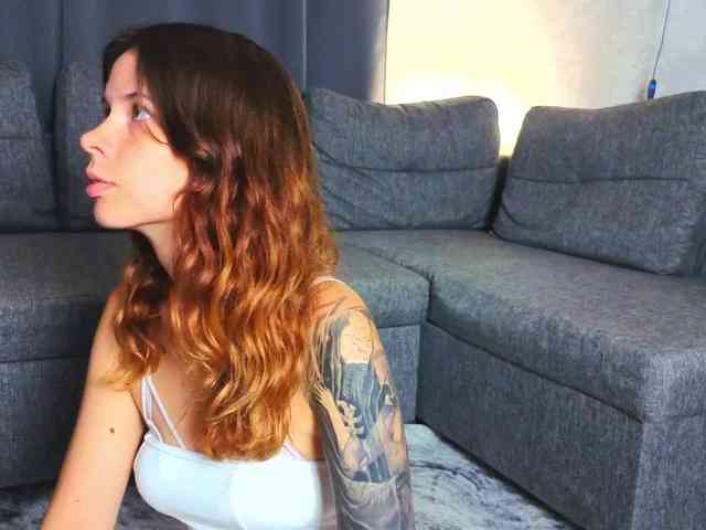 GirlNextDoorTV webcam