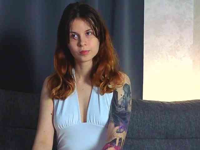 Model: GirlNextDoorTV