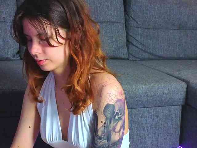 Model: GirlNextDoorTV