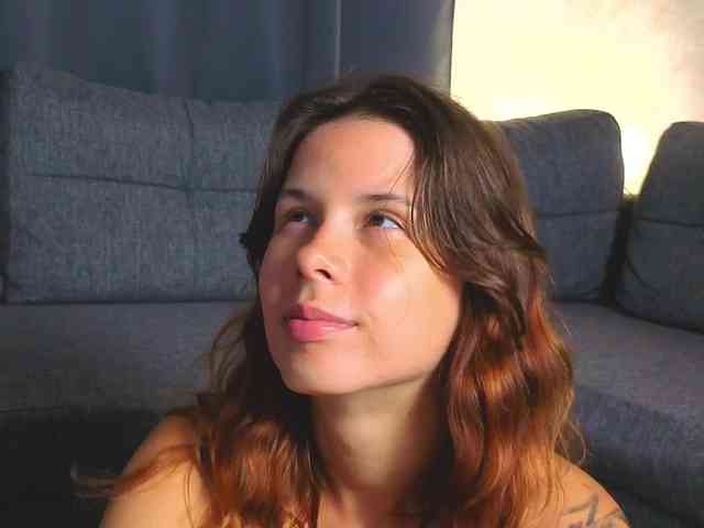 Model: GirlNextDoorTV
