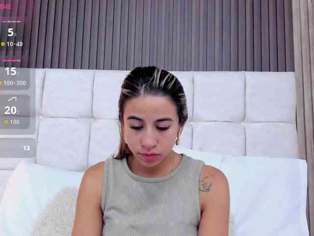 ArianaGreenblath webcam