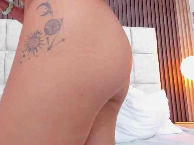 ArianaGreenblath webcam