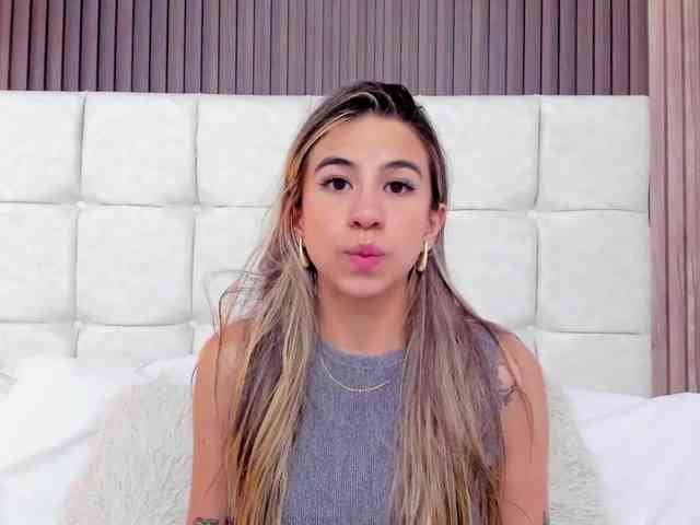 ArianaGreenblath webcam