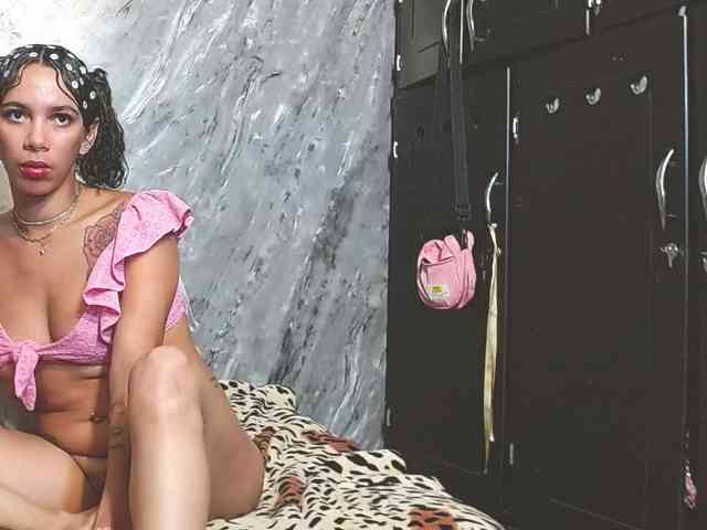 Angieestefany2026 webcam