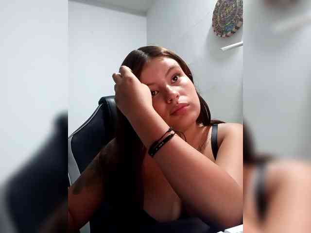 Ladycharlottex webcam