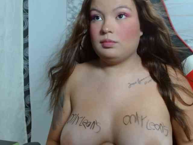 Ladycharlottex webcam