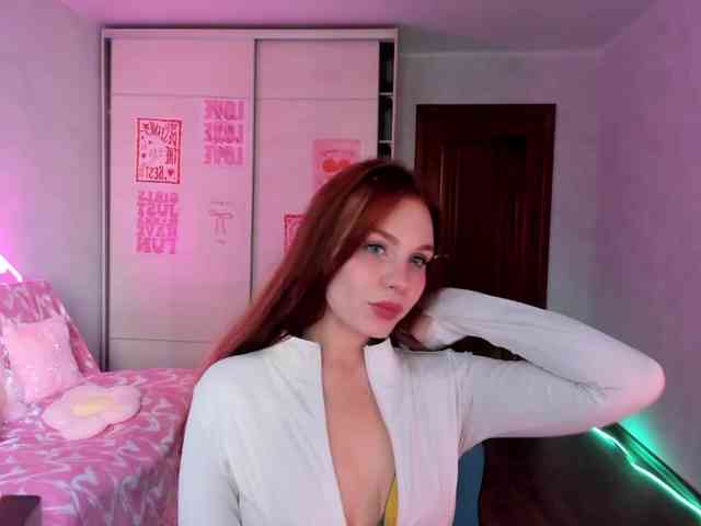 kira2681 Live Webcam on BongaCams