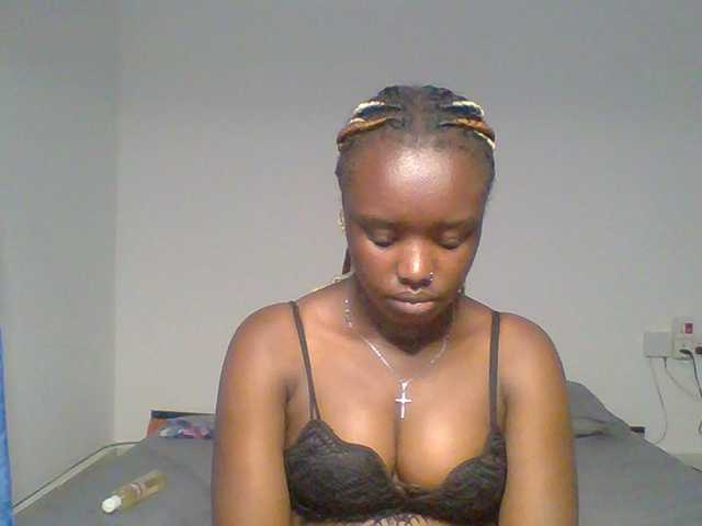 BubblyAngels webcam bongacams model stream image