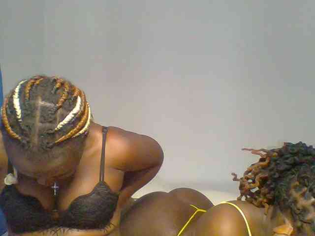 BubblyAngels webcam