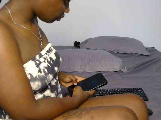 BubblyAngels webcam