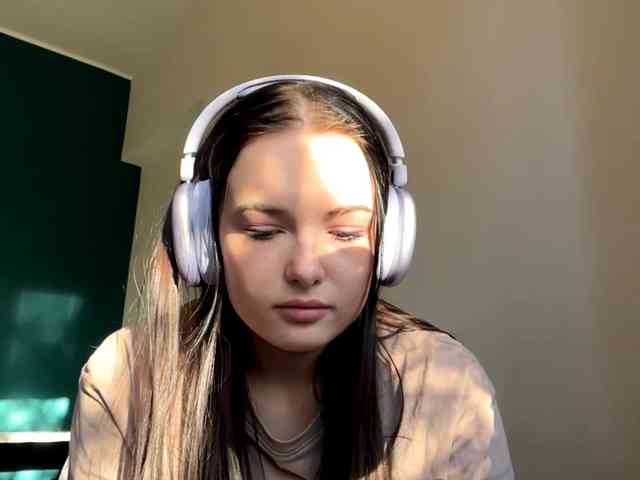 DaynaHosler webcam