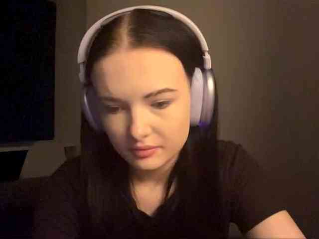 DaynaHosler webcam