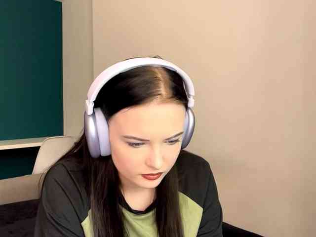 DaynaHosler webcam